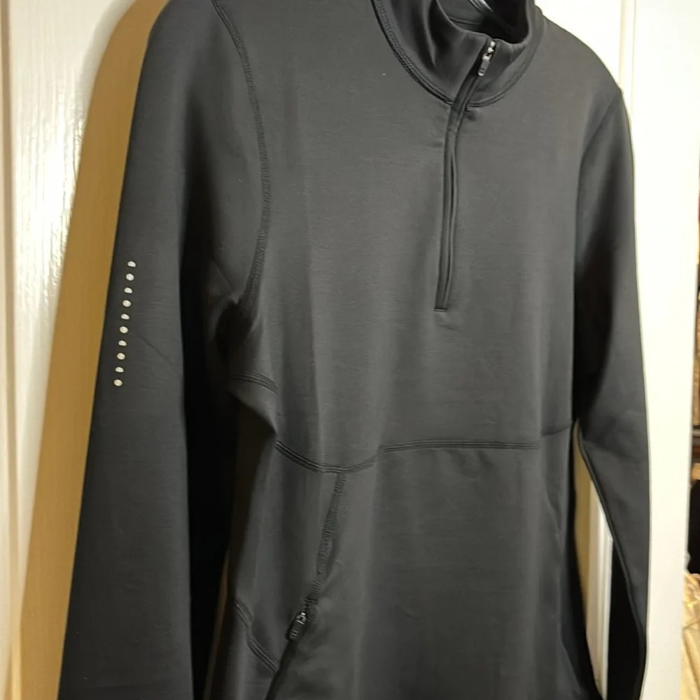 NWT women’s SWEATY BETTY THERMA RUNNING HALF ZIP in black size small - Picture 4 of 9